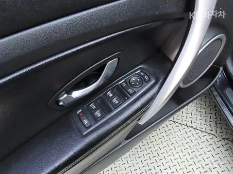 Renault SM3