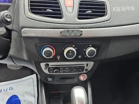 Renault SM3