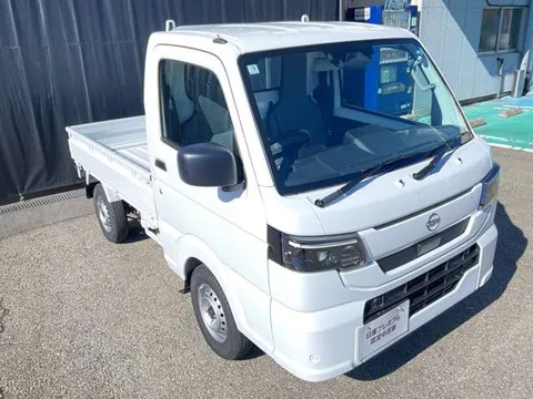 Nissan Clipper Truck