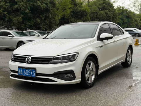 Volkswagen Lamando
