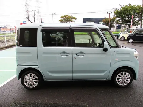 Suzuki Spacia