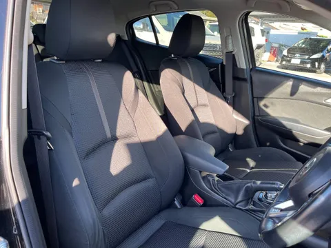 Mazda Axela Sport