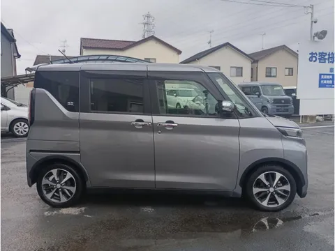 Mitsubishi eK X Space