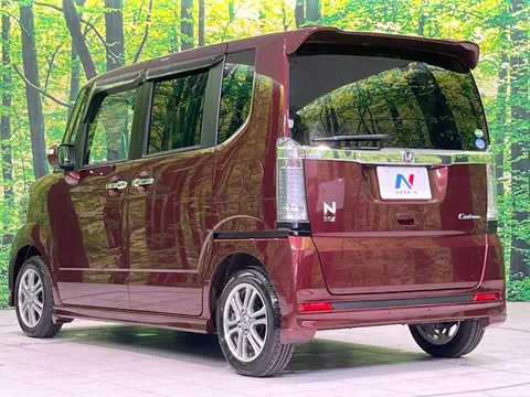 Honda N-BOX Custom