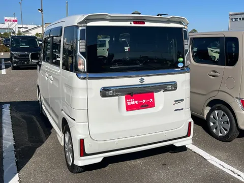 Suzuki Spacia Custom