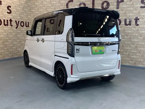 Honda N-BOX Custom