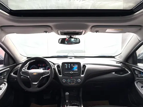 Chevrolet Malibu XL