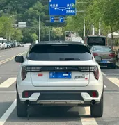 Lynk & Co 01