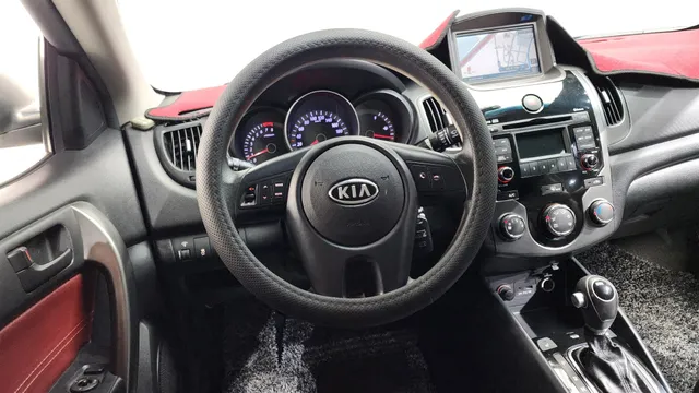 Kia Cerato (Forte)