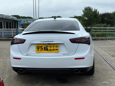Maserati Ghibli