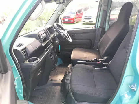 Toyota Pixis Van