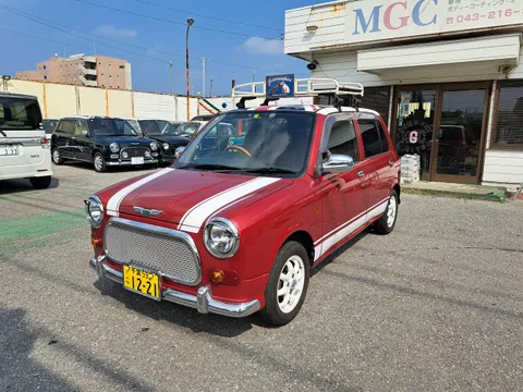 Daihatsu Mira Gino