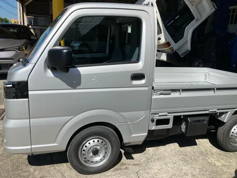 Nissan Clipper Truck