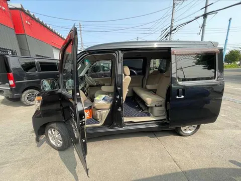 Daihatsu Atrai Wagon