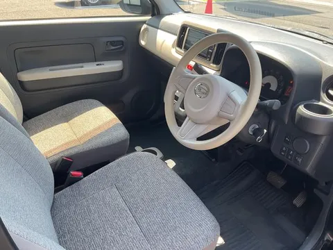Daihatsu Mira Tocot