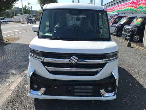 Suzuki Spacia