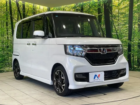 Honda N-BOX Custom