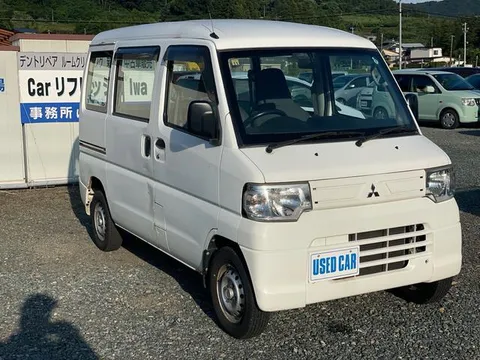 Mitsubishi Minicab Van