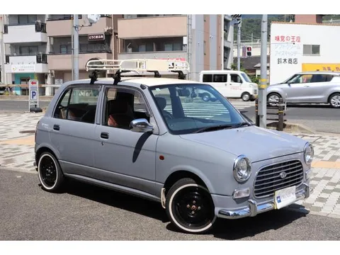 Daihatsu Mira Gino