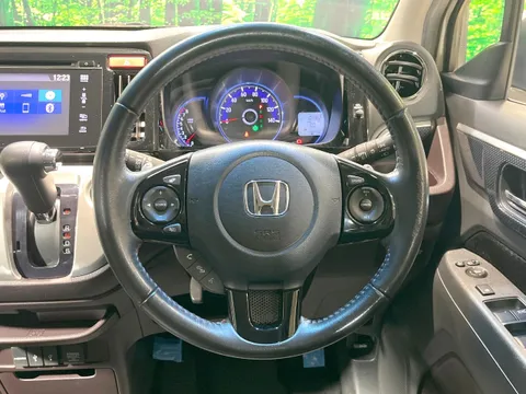 Honda N-WGN Custom