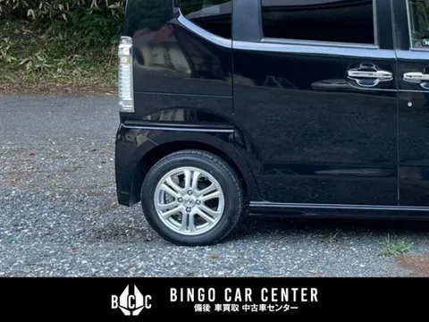 Honda N-BOX Custom