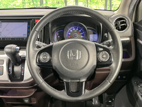 Honda N-WGN Custom