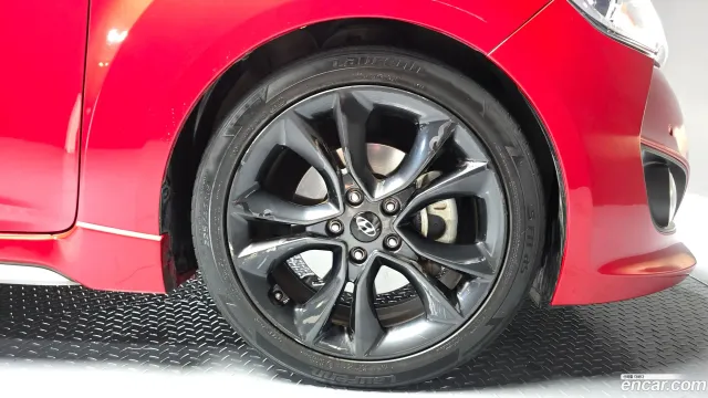 Hyundai Veloster