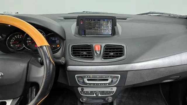 Renault SM3