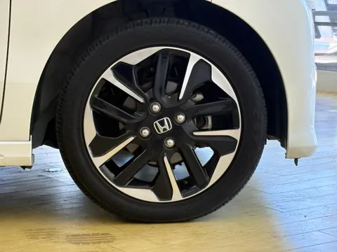 Honda N-WGN Custom