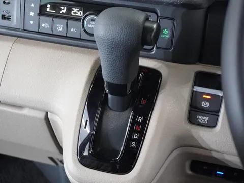 Honda N-BOX Joy
