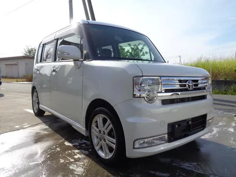 Toyota Pixis Space