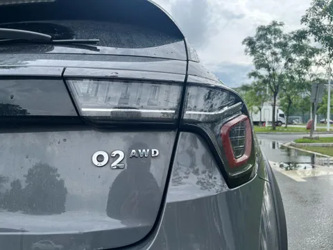 Lynk & Co 02