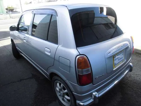 Daihatsu Mira Gino
