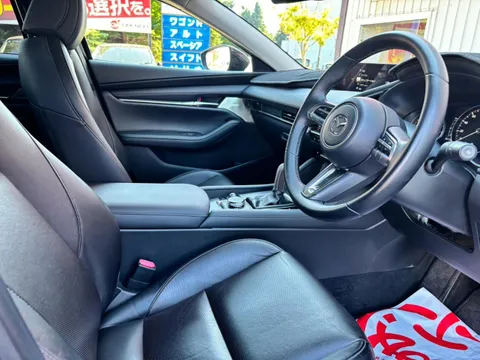 Mazda MAZDA3 Sedan