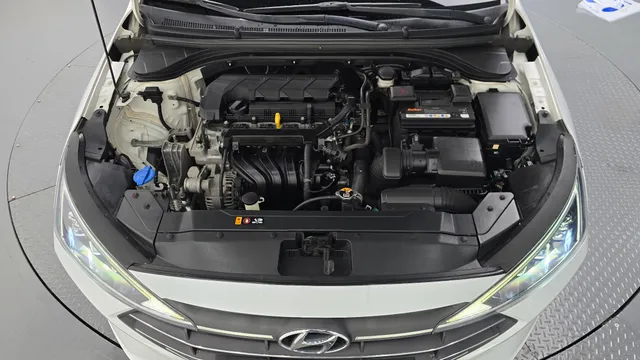 Hyundai Elantra (Avante)