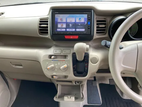 Honda N-BOX Plus
