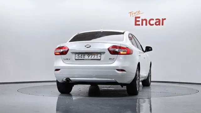 Renault SM3