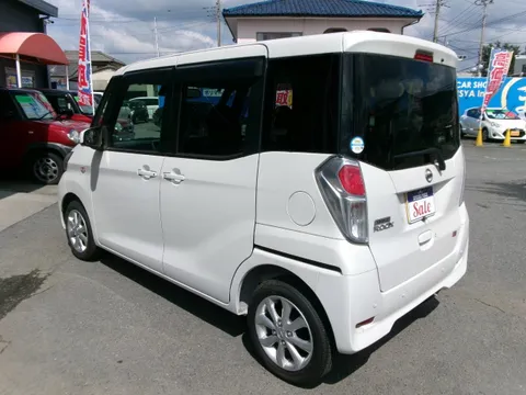 Nissan Dayz Roox