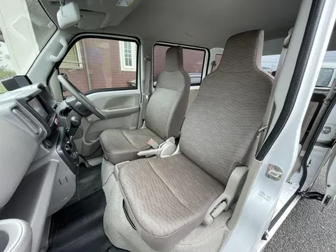 Mitsubishi Minicab Van