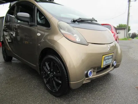 Mitsubishi I