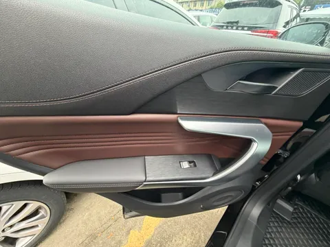 Wey VV5