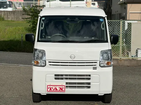 Nissan Clipper Van