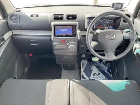 Daihatsu Move Conte
