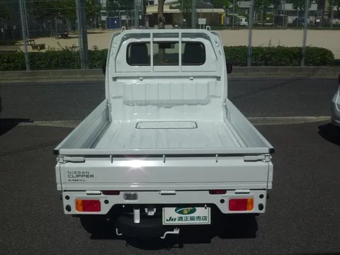 Nissan Clipper Truck