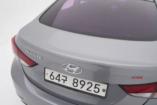 Hyundai Elantra (Avante)
