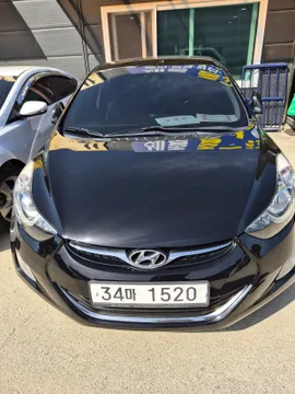 Hyundai Elantra (Avante)