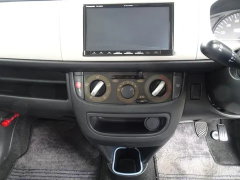 Subaru R2