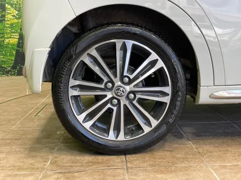 Toyota Pixis Joy