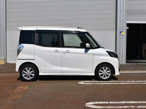 Nissan Dayz Roox