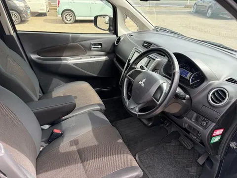 Mitsubishi eK Custom